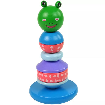 Medinė varlės formos piramidės bokštas