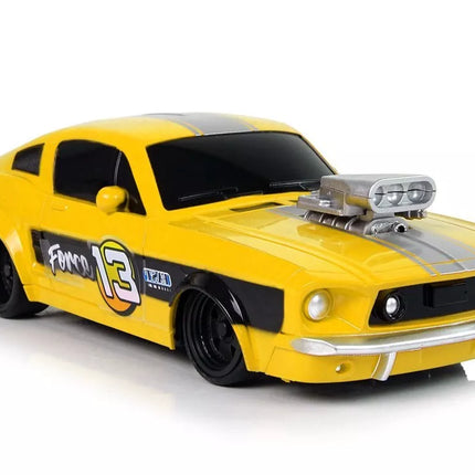 Nuotoliniu būdu valdomas sportinis automobilis 1:20 – geltonas lenktyninis modelis „Pilot 13“