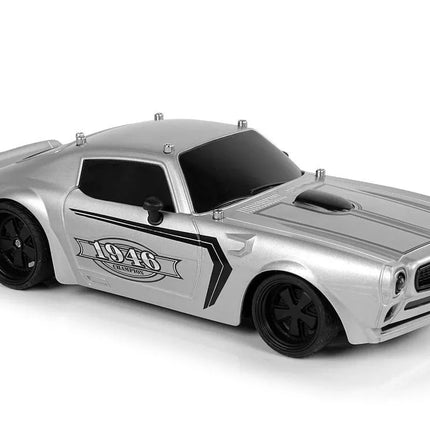 Nuotoliniu būdu valdomas sportinis automobilis 1:18 – sidabrinis lenktyninis modelis „Champion Pilot“