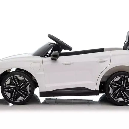 Vaikiškas elektromobilis Audi E‑Tron GT – balta, QLS‑6888
