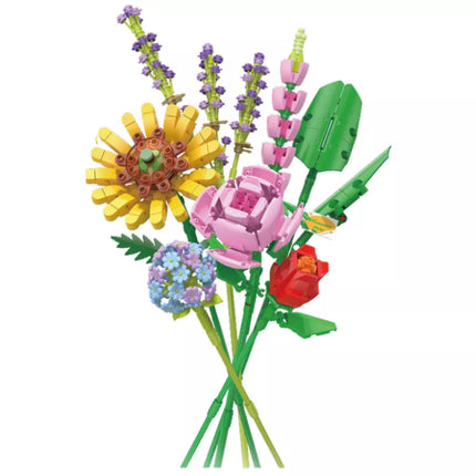 Gėlių puokštės statybinių kaladėlių kompozicija