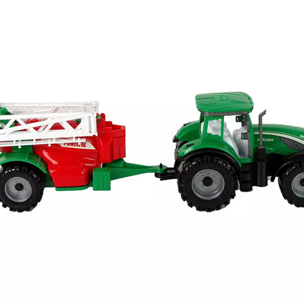 Žalias žemės ūkio traktorius su purkštuvu