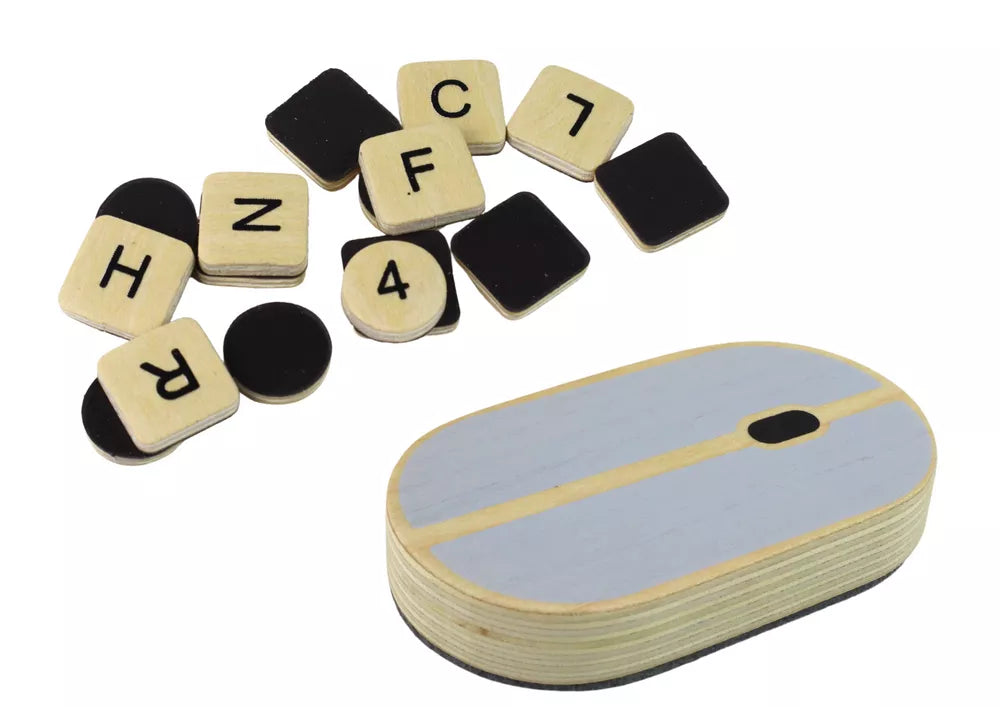 Medinė nešiojamojo kompiuterio formos lenta