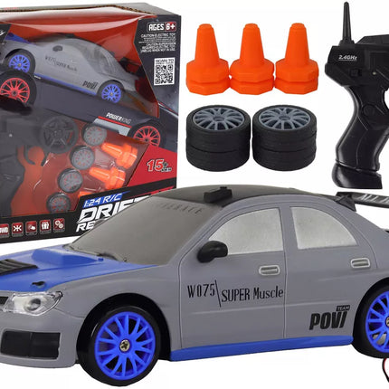 Nuotoliniu būdu valdomas sportinis automobilis R/C 1:24 pilkos spalvos keičiamais ratais