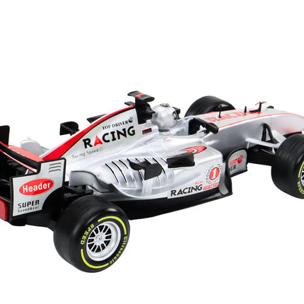 Sportinis automobilis valdomas pultu sidabrinis