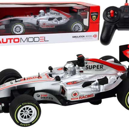 Sportinis automobilis valdomas pultu sidabrinis