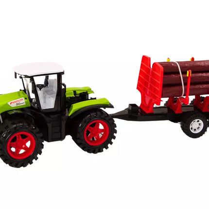 Ūkininko traktorius su priekaba medienai