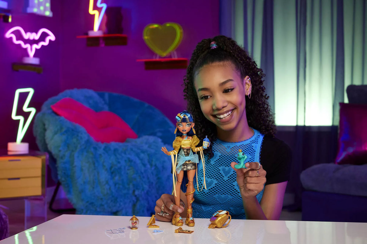 MONSTER HIGH lėlė – Kleo (HXH74)