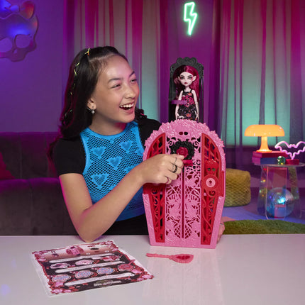 MONSTER HIGH SKULTIMATES siurprizų rinkinys – Drakulaura, vidurnakčio sodo serija (HYT72)