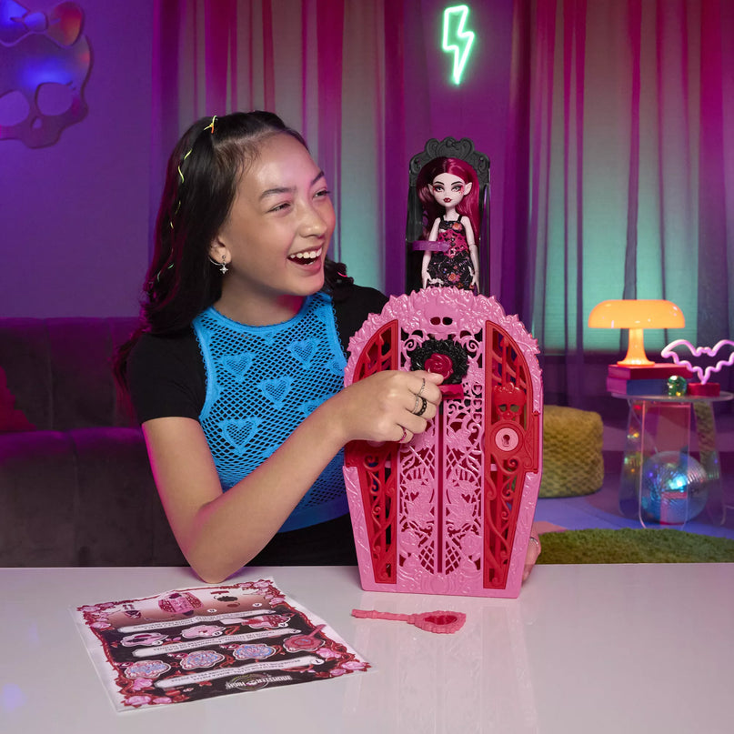 MONSTER HIGH SKULTIMATES siurprizų rinkinys – Drakulaura, vidurnakčio sodo serija (HYT72)
