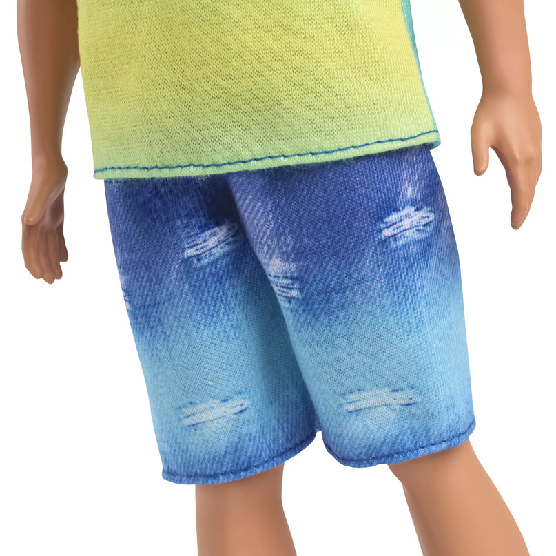 BARBIE Kenas madistas mėlynais šortais (HYV00)