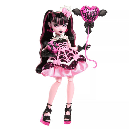 MONSTER HIGH SWEET BIRTHDAY lėlė – Drakulaura (JBG74)