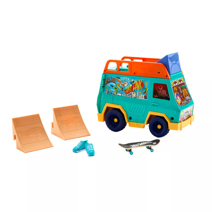 HOT WHEELS rinkinys – Riedlentininko autobusiukas, įkvėptas Tony Hawk (JGG91)