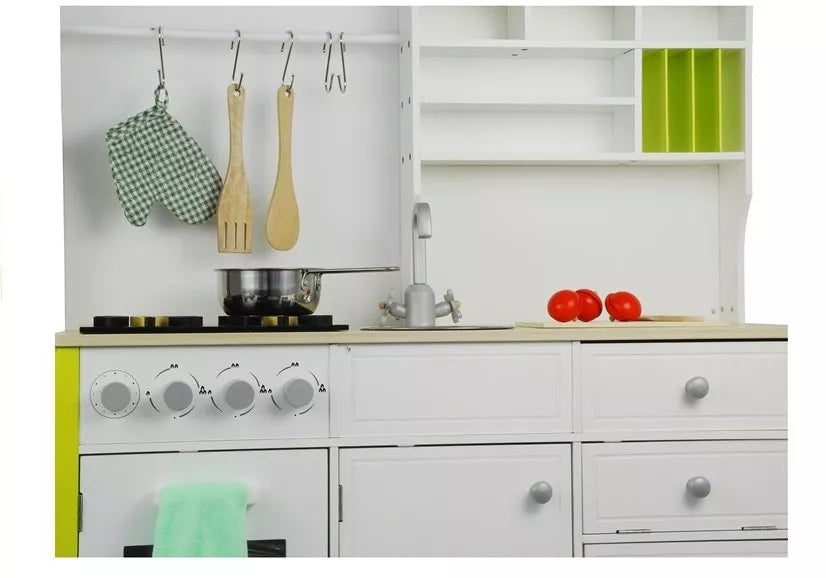 Medinė virtuvė vaikams