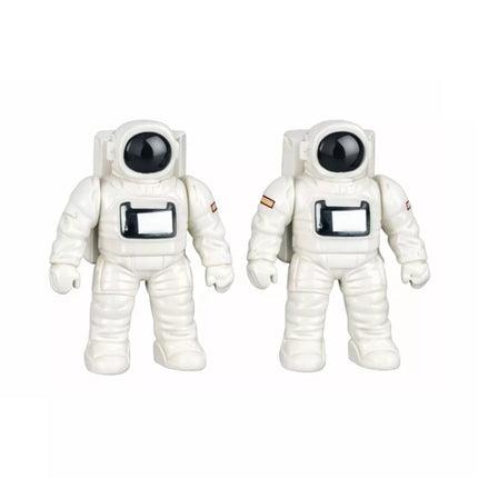 Kosmoso rinkinys: raketa, starto bokštas, šatlas, astronautai