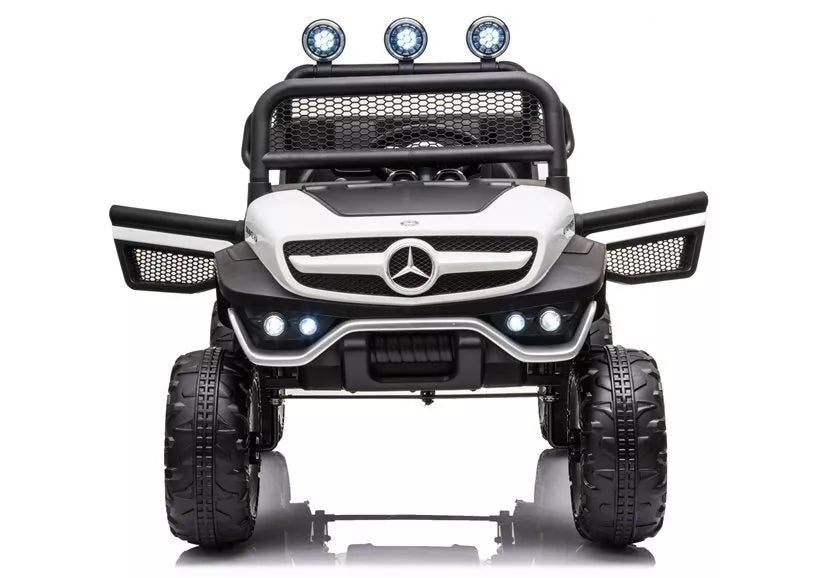 Elektrinis vaikiškas pasivažinėjimo automobilis Mercedes Unimog S, baltas.