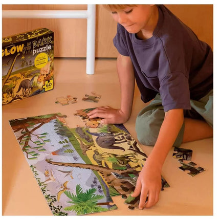 Tamsoje šviečianti dėlionė – Dinozaurai