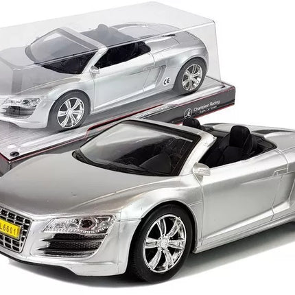 Sidabrinis kabrioletas 1:18 masteliu