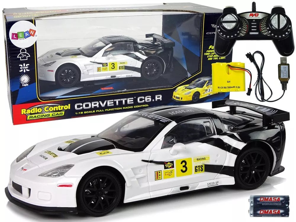 Nuotoliniu būdu valdomas sportinis automobilis Corvette C6.R 1:18, 2.4 GHz – baltas