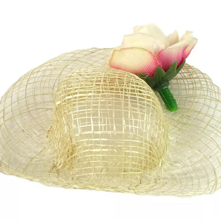 Lėlė Emilija su skrybėle