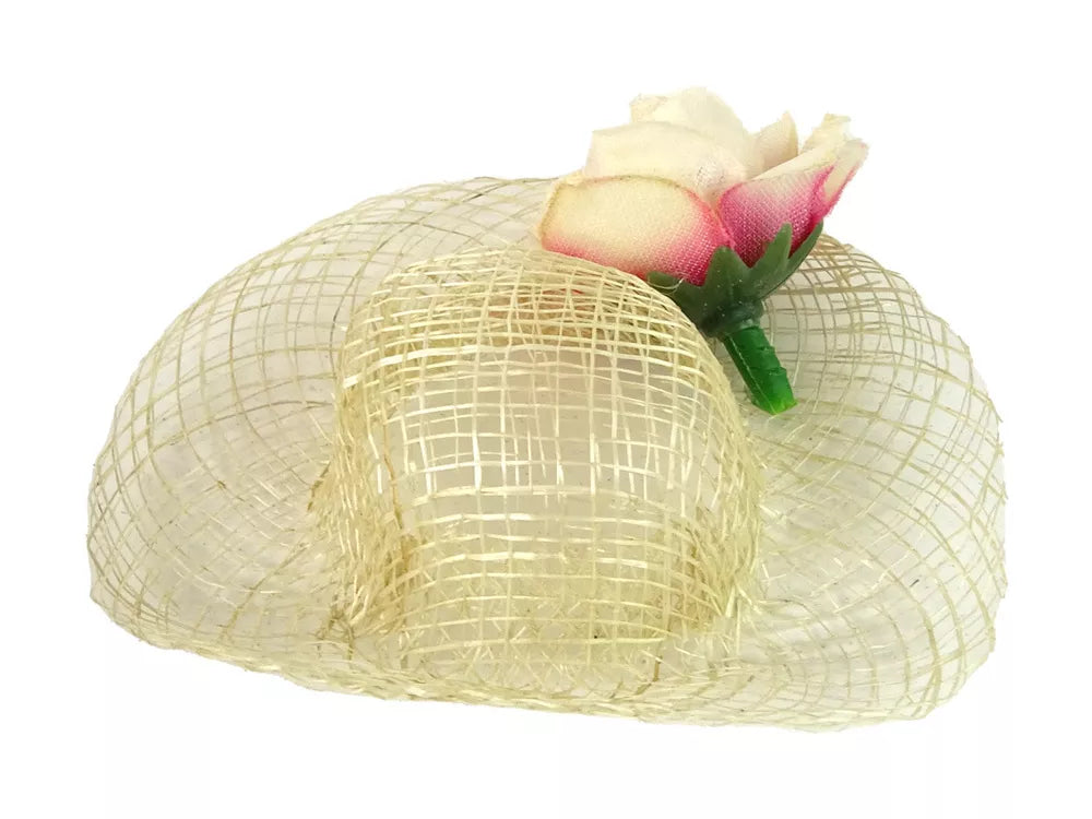 Lėlė Emilija su skrybėle