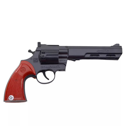 Juodas revolveris šautuvas