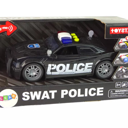 Juodas policijos automobilis