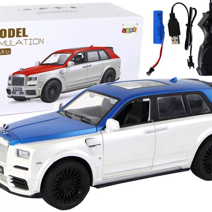 Baltos/mėlynos spalvos nuotoliniu būdu valdomas automobilis