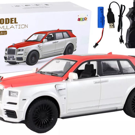 Raudonas/baltas automobilis su pulktu