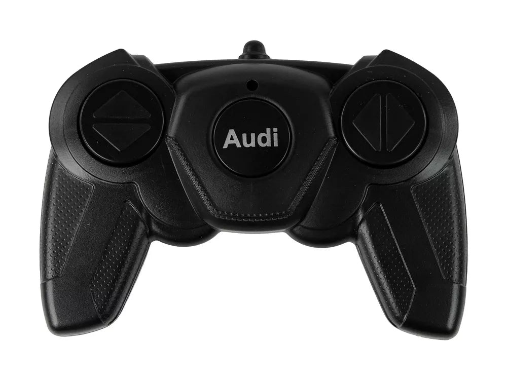 Radijo bangomis valdomas baltas automobilis Audi