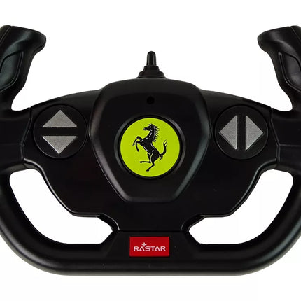 Raudonas sportinis automobilis Ferrari