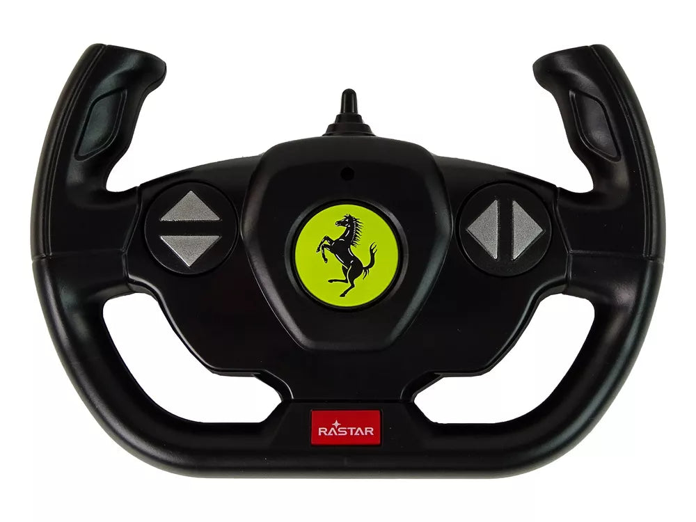 Raudonas sportinis automobilis Ferrari