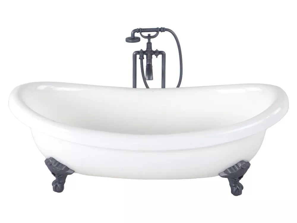 Lėlė su rožiniu chalatu ir vonios kambario aksesuarais