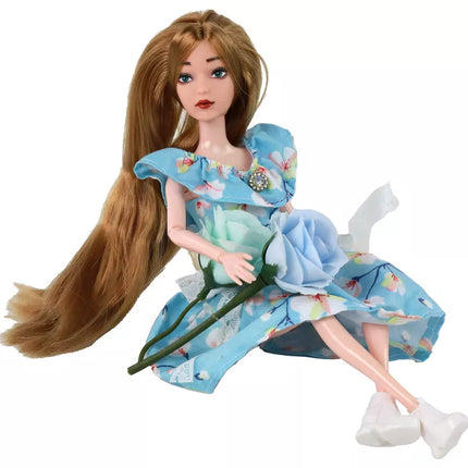 Ilgaplaukė lėlė Emilija su mėlyna gelėta suknele