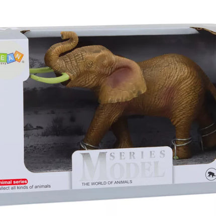 Afrikinis dramblys su pakelta straubliu safari kolekcinė figūrėlė