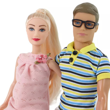 Lėlių šeima su kūdikiu