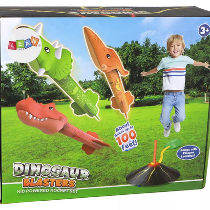 Juodas ugnikalnis su dinozaurų formos raketomis