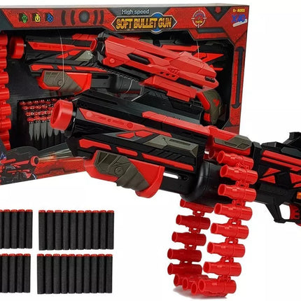 Didelis raudona/juodas šautuvas su šoviniais ir taikikliu