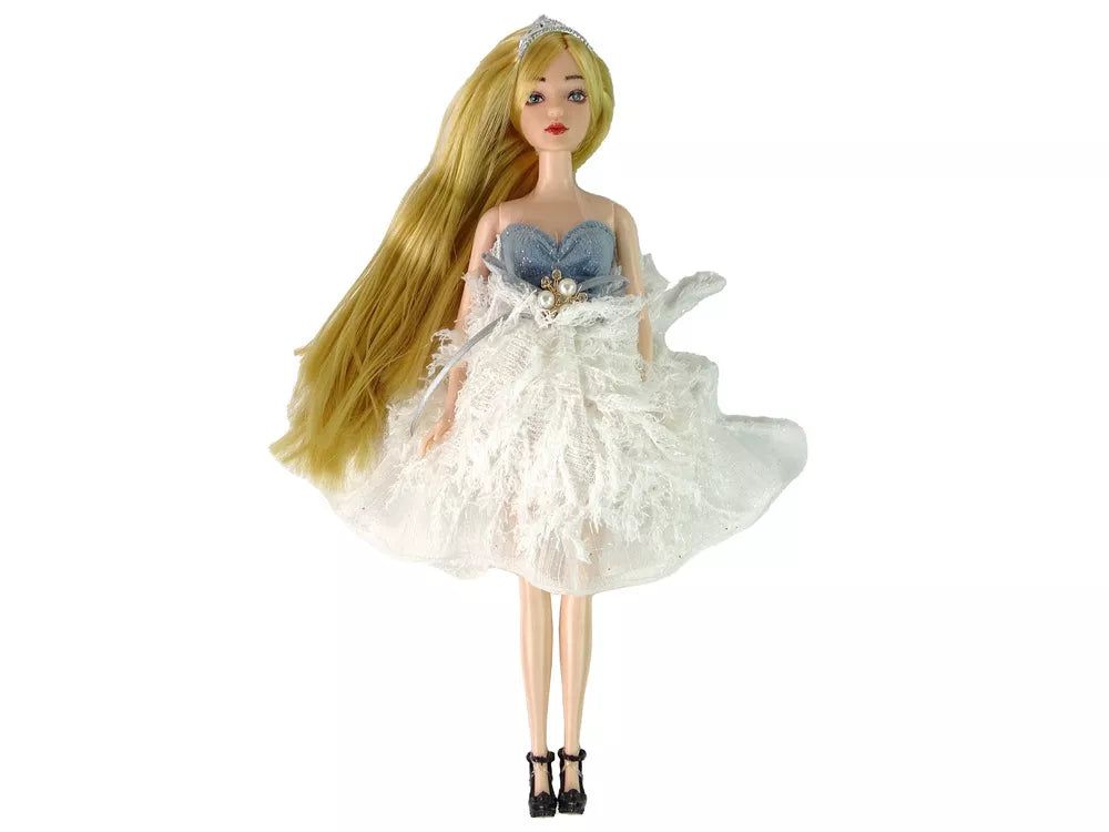 Lėlė Emilija su gėlėmis ir kačiuku