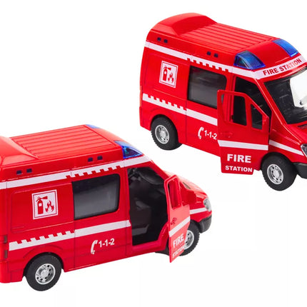 Raudonas ugniagesių automobilis