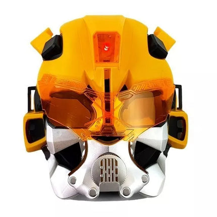 Šautuvas su šovinias ir geltona kauke