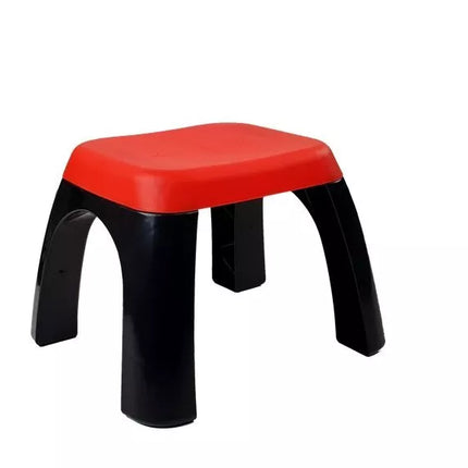 Pianinas su stovu, kėdute ir mikrofonu