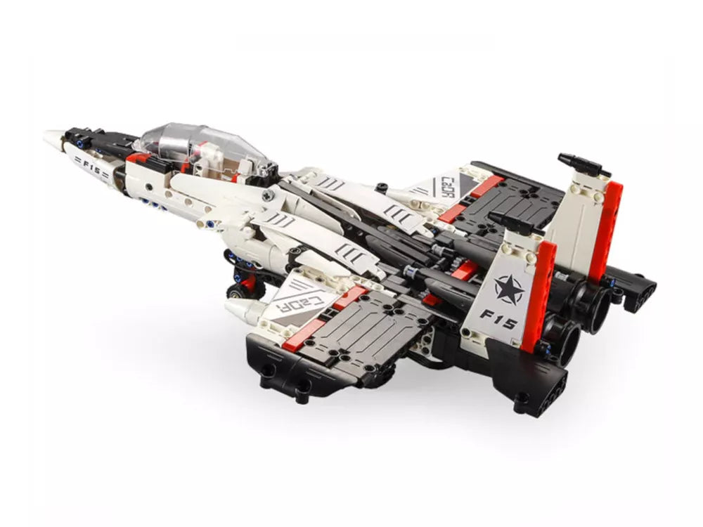 Konstrukcinių blokelių robotas-lėktuvas valdomas nuotoliniu būdu