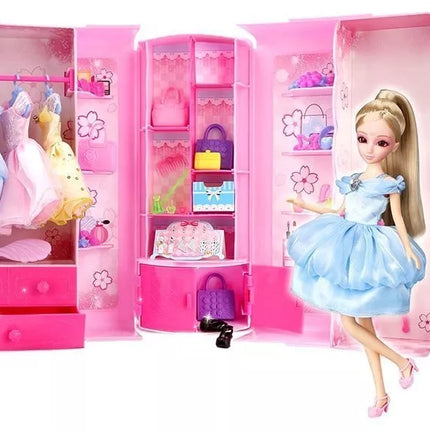 Lėlės modelis ir drabužių rinkinys