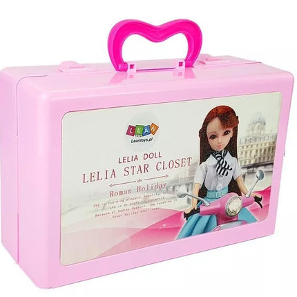 Lėlės modelis ir drabužių rinkinys