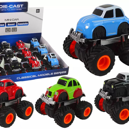 Metalinis automobilis su didelias ratais