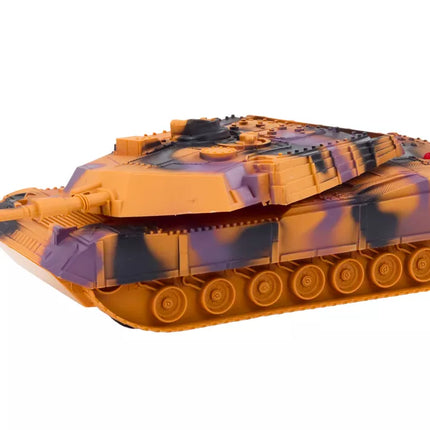 Karinės įrangos ir kareivių figurėlių rinkinys