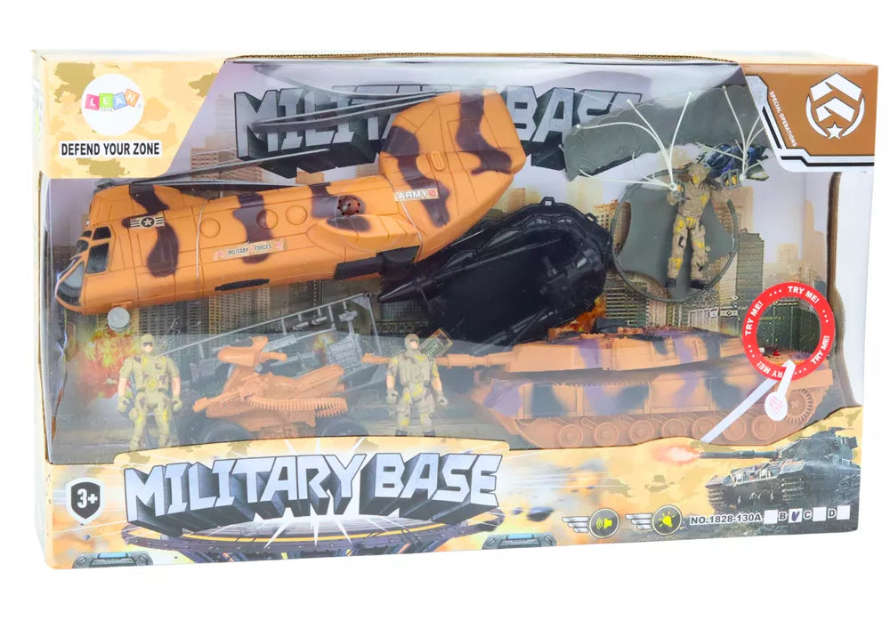 Karinės įrangos ir kareivių figurėlių rinkinys