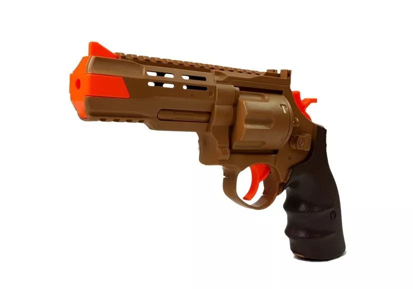 Rudas judanti dinozauras Tyrannosaurus su šautuvu