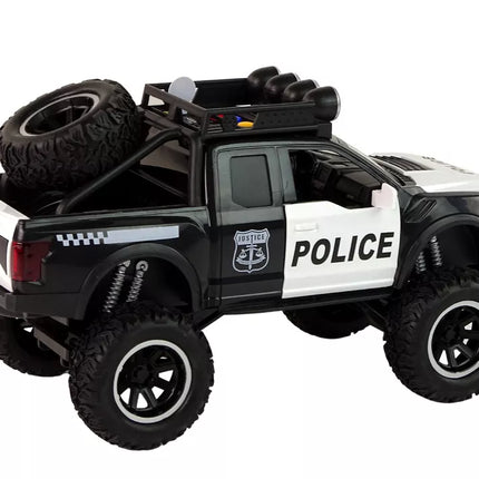 Juodas policijos visureigis